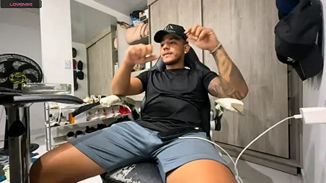 jordylatin20 online show from 11, 11, 2025