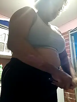 Hilarybunnyy online show from 24, 2, 2026