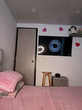 Lucy Marin online show from 6, 3, 2025