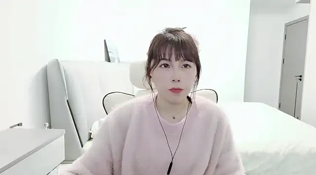 Sunset glow online show from 14, 2, 2025