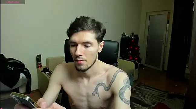 Snapshot of awesomejustin chatting on 18, 12, 2024 awesomejustin online show from 18, 12, 2024