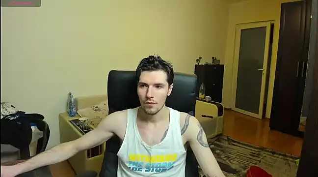 Snapshot of awesomejustin chatting on 7, 1, 2025 awesomejustin online show from 7, 1, 2025