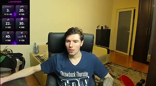 Snapshot of awesomejustin chatting on 1, 2, 2025 awesomejustin online show from 1, 2, 2025