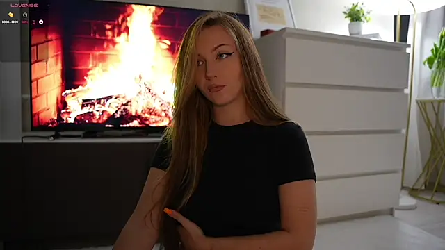 CatchMe1 online show from 5, 3, 2025