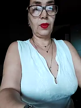 Snapshot of Love_Tina56 chatting on 12, 9, 2025 Love Tina56 online show from 12, 9, 2025