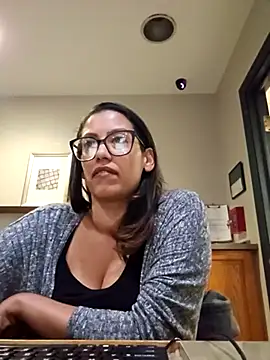 Nikkierosee online show from 12, 2, 2025