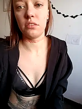 Snapshot of Aelita_bb chatting on 5, 2, 2025 Aelita bb online show from 5, 2, 2025