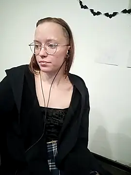 Snapshot of Aelita_bb chatting on 16, 2, 2025 Aelita bb online show from 16, 2, 2025