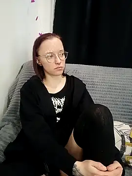 Snapshot of Aelita_bb chatting on 6, 3, 2025 Aelita bb online show from 6, 3, 2025