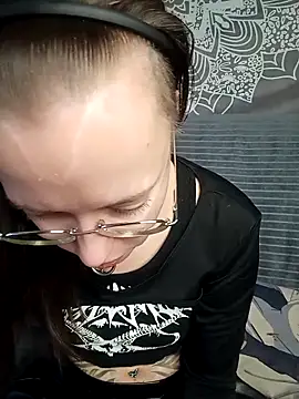 Snapshot of Aelita_bb chatting on 16, 9, 2025 Aelita bb online show from 16, 9, 2025