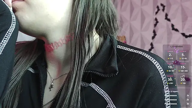 Snapshot of Aelita_bb chatting on 14, 11, 2025 Aelita bb online show from 14, 11, 2025