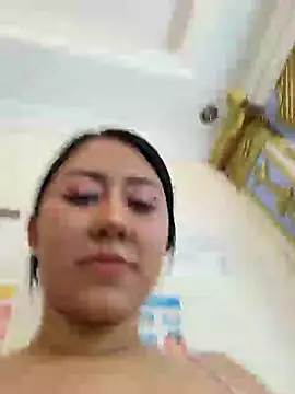 PamelaTomson online show from 3, 1, 2025