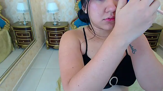 PamelaTomson online show from 17, 11, 2025