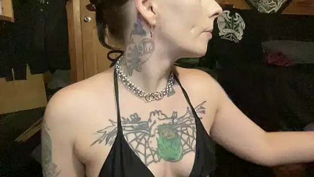 Snapshot of TeenyDoll chatting on 18, 9, 2025 TeenyDoll online show from 18, 9, 2025