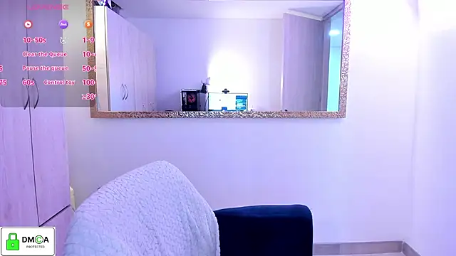 EricaVanderhill online show from 8, 6, 2026