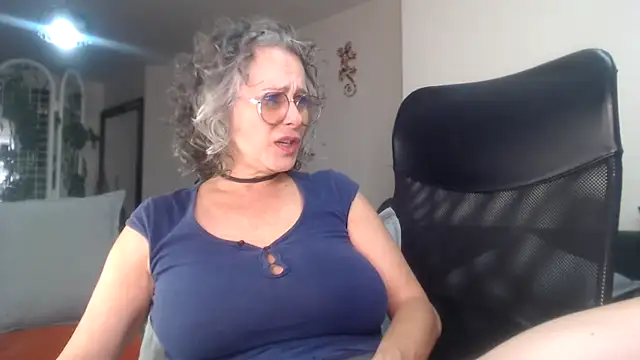 Pinkboobie online show from 13, 3, 2025