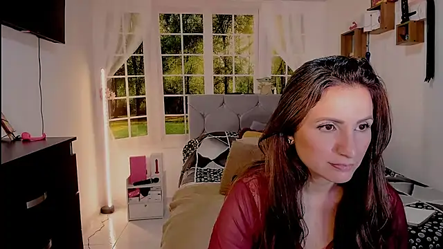 vanessabrown  online show from 6, 7, 2026