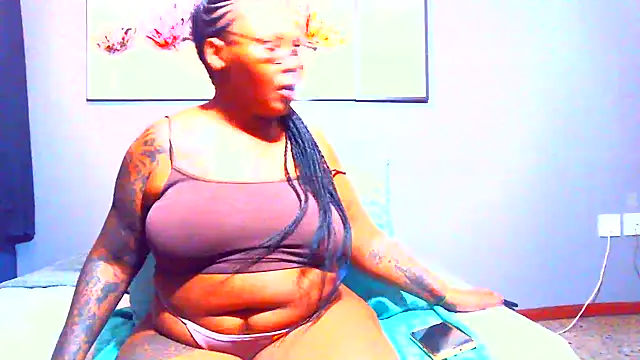 Snapshot of PearlSexxy69 chatting on 28, 2, 2025 PearlSexxy69 online show from 28, 2, 2025
