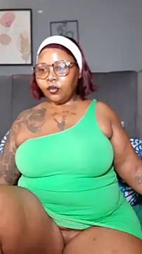 PearlSexxy69 online show from 25, 3, 2026