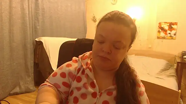 Janiffer MiMi online show from 6, 12, 2024