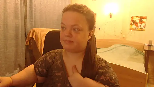 Janiffer MiMi online show from 6, 1, 2025