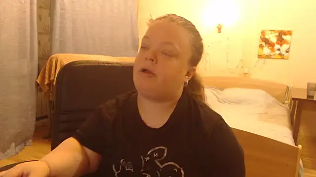 Janiffer MiMi online show from 19, 1, 2025