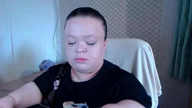 Janiffer MiMi online show from 22, 7, 2026