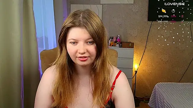 Snapshot of Vivian_cutie chatting on 10, 10, 2025 Vivian cutie online show from 10, 10, 2025