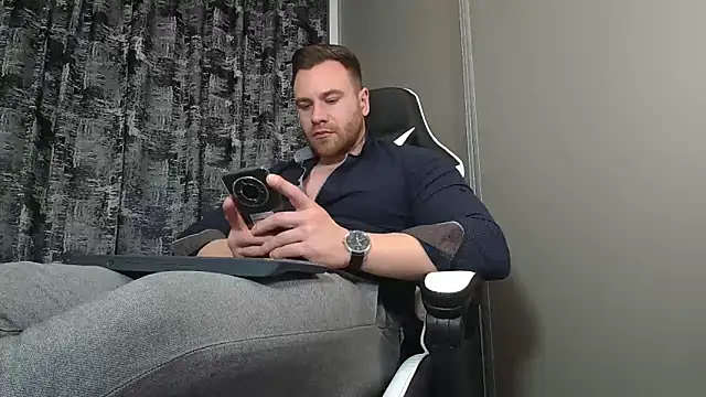 Snapshot of Thori92 chatting on 18, 2, 2025 Thori92 online show from 18, 2, 2025