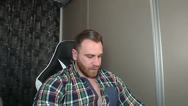 Snapshot of Thori92 chatting on 22, 2, 2025 Thori92 online show from 22, 2, 2025