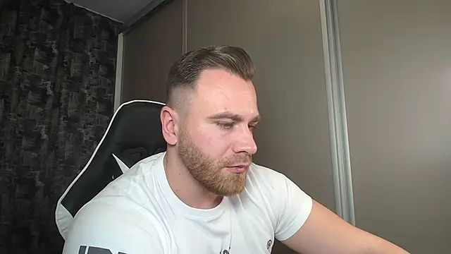 Snapshot of Thori92 chatting on 25, 2, 2025 Thori92 online show from 25, 2, 2025