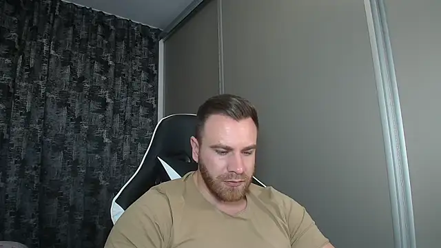 Snapshot of Thori92 chatting on 7, 3, 2025 Thori92 online show from 7, 3, 2025