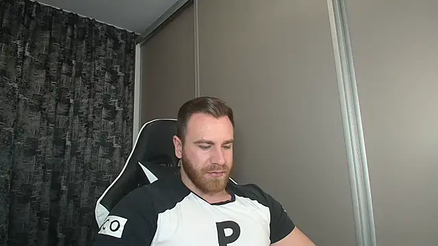 Snapshot of Thori92 chatting on 14, 3, 2025 Thori92 online show from 14, 3, 2025