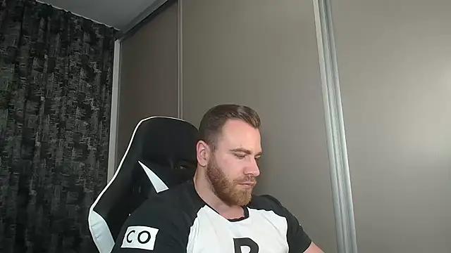 Snapshot of Thori92 chatting on 14, 3, 2025 Thori92 online show from 14, 3, 2025