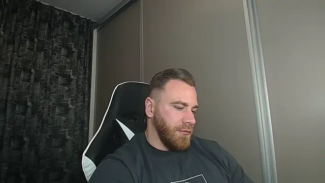 Snapshot of Thori92 chatting on 19, 3, 2025 Thori92 online show from 19, 3, 2025