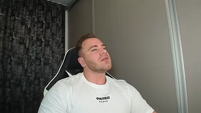 Snapshot of Thori92 chatting on 15, 9, 2025 Thori92 online show from 15, 9, 2025