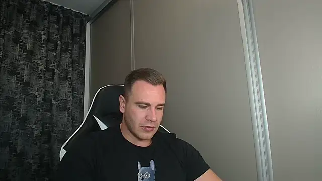 Snapshot of Thori92 chatting on 21, 9, 2025 Thori92 online show from 21, 9, 2025