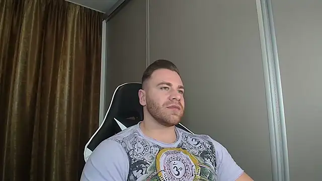 Snapshot of Thori92 chatting on 20, 12, 2025 Thori92 online show from 20, 12, 2025