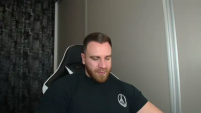 Snapshot of Thori92 chatting on 2, 2, 2026 Thori92 online show from 2, 2, 2026