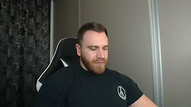 Snapshot of Thori92 chatting on 8, 2, 2026 Thori92 online show from 8, 2, 2026