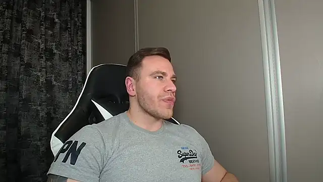 Snapshot of Thori92 chatting on 25, 2, 2026 Thori92 online show from 25, 2, 2026