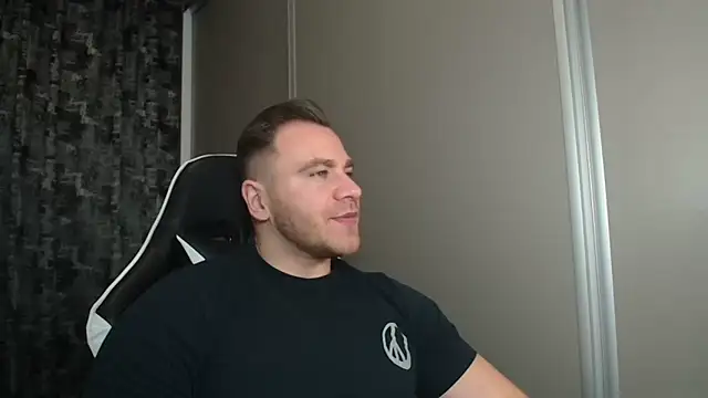 Snapshot of Thori92 chatting on 27, 2, 2026 Thori92 online show from 27, 2, 2026