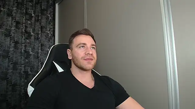 Snapshot of Thori92 chatting on 7, 4, 2026 Thori92 online show from 7, 4, 2026