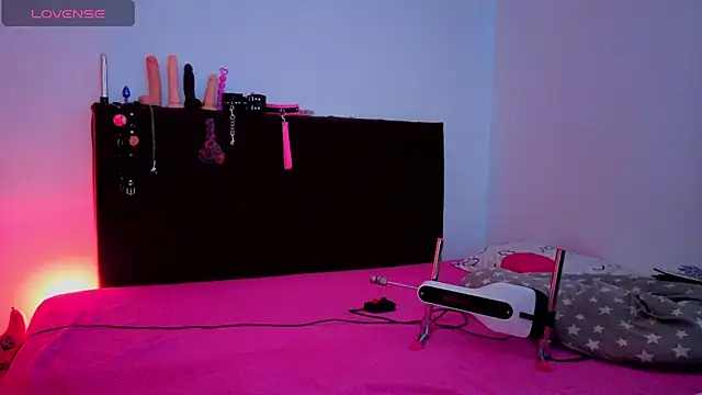 I am kim online show from 23, 4, 2026