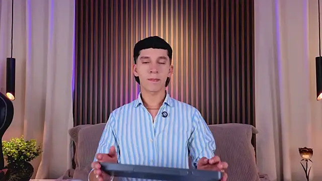JacoboSwam online show from 22, 7, 2026