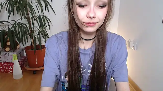 Snapshot of Michelle_Melnss chatting on 8, 12, 2024 Michelle Melnss online show from 8, 12, 2024