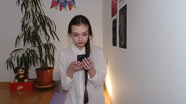 Snapshot of Michelle_Melnss chatting on 17, 1, 2025 Michelle Melnss online show from 17, 1, 2025