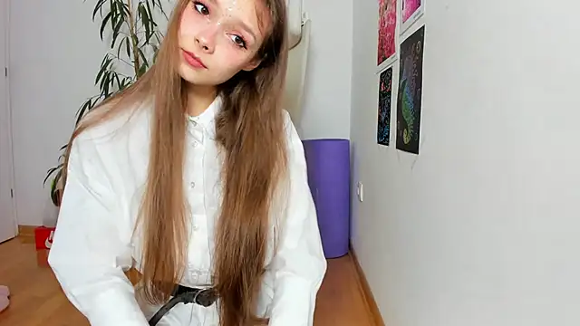 Snapshot of Michelle_Melnss chatting on 2, 3, 2025 Michelle Melnss online show from 2, 3, 2025