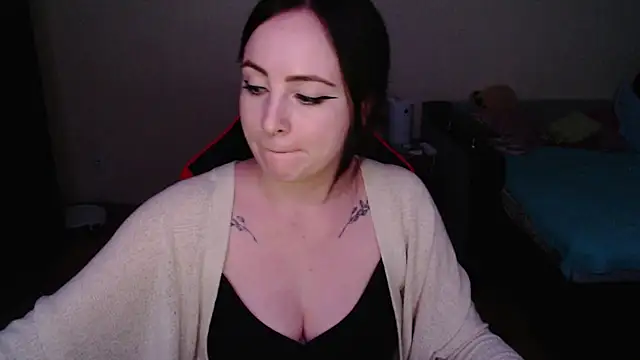 Laralianna online show from 28, 10, 2025