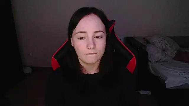 Laralianna online show from 8, 11, 2025